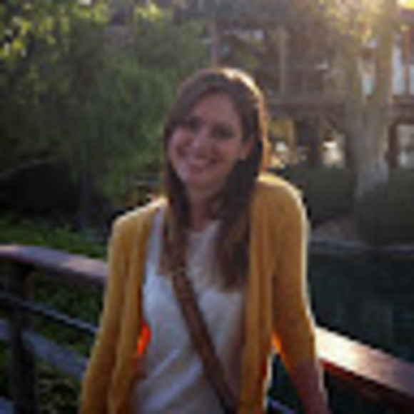 Meet your Posher, Ashley - Picture 1 of 1